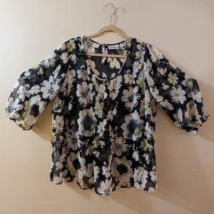 Avenue Floral Sheer Overlay Tunic - 18/20 - Pre-Loved